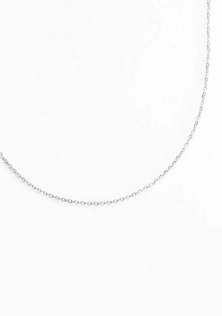 Collar de cadena fina